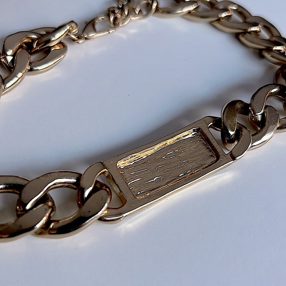 Chunky Gold Link Chain Necklace - Picture 3 of 4